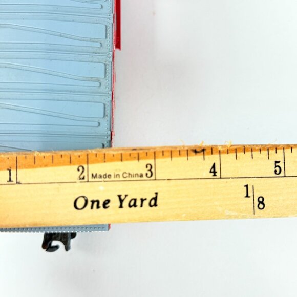 Southern Pacific SP 9607 Lionel O Scale Hy-Cube Boxcar 10" Red Gray Detailed - Picture 10 of 10